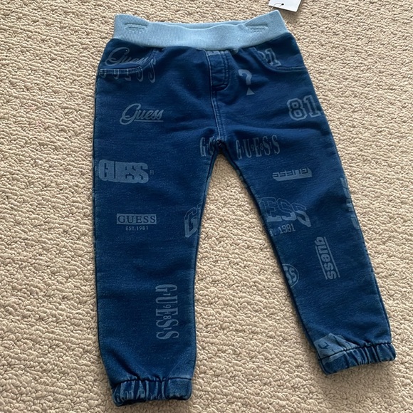 NWT 2T Bundle 2 Shirts + Pull on Pants Nike, Jordan & Guess - Picture 3 of 8